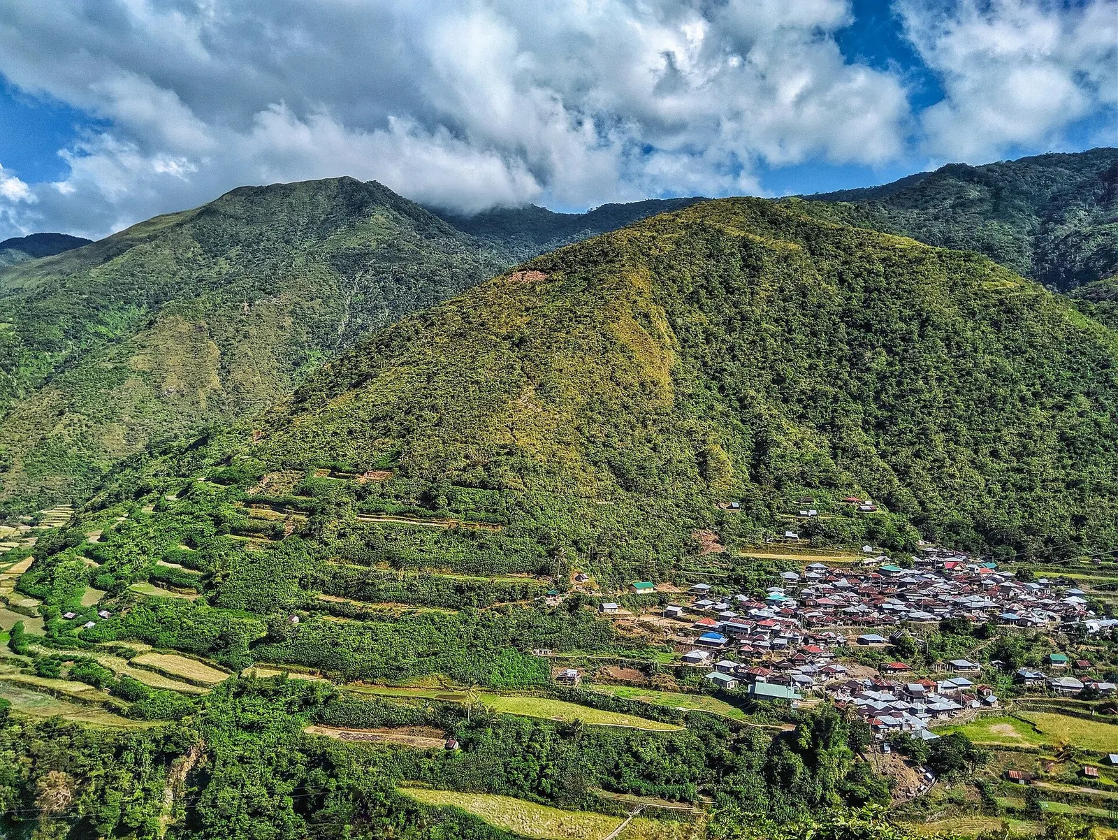 Buscalan village and surrounding terraces in Kalinga